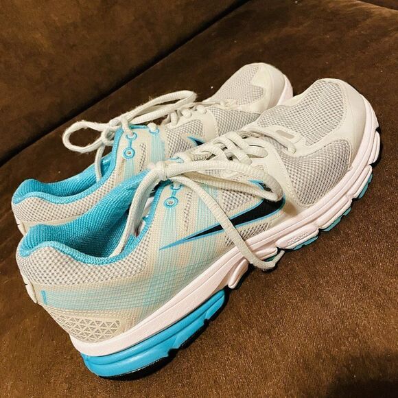 Excellent NIKE Structure 15 Running Shoes Womens 9.5 US 41 EUR Light Grey Turq. - Picture 10 of 11